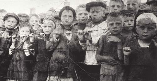 Дети, отправленные оккупантами за колючую проволоку. Беларусь. [1941-1944 гг.] (БГАКФФД, 0-130395)